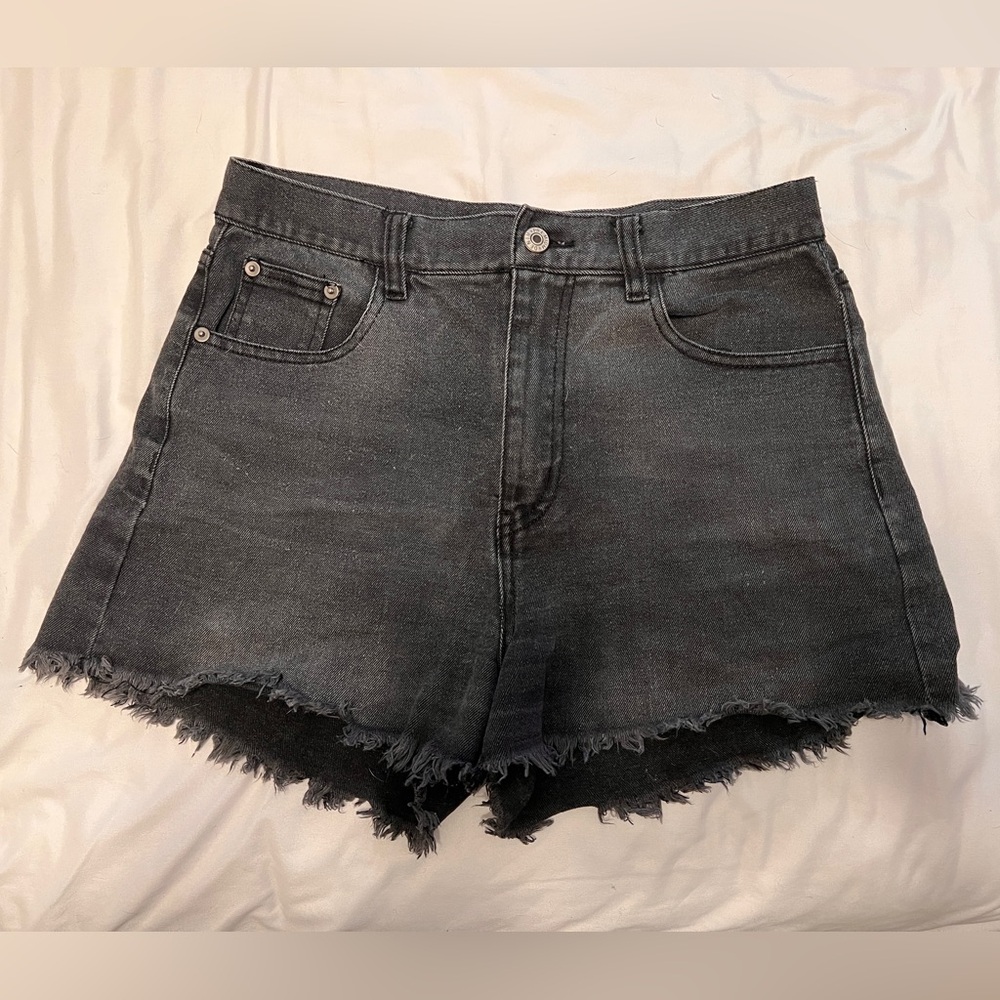 Love Tree Black Jean Shorts High-Waisted Frayed
